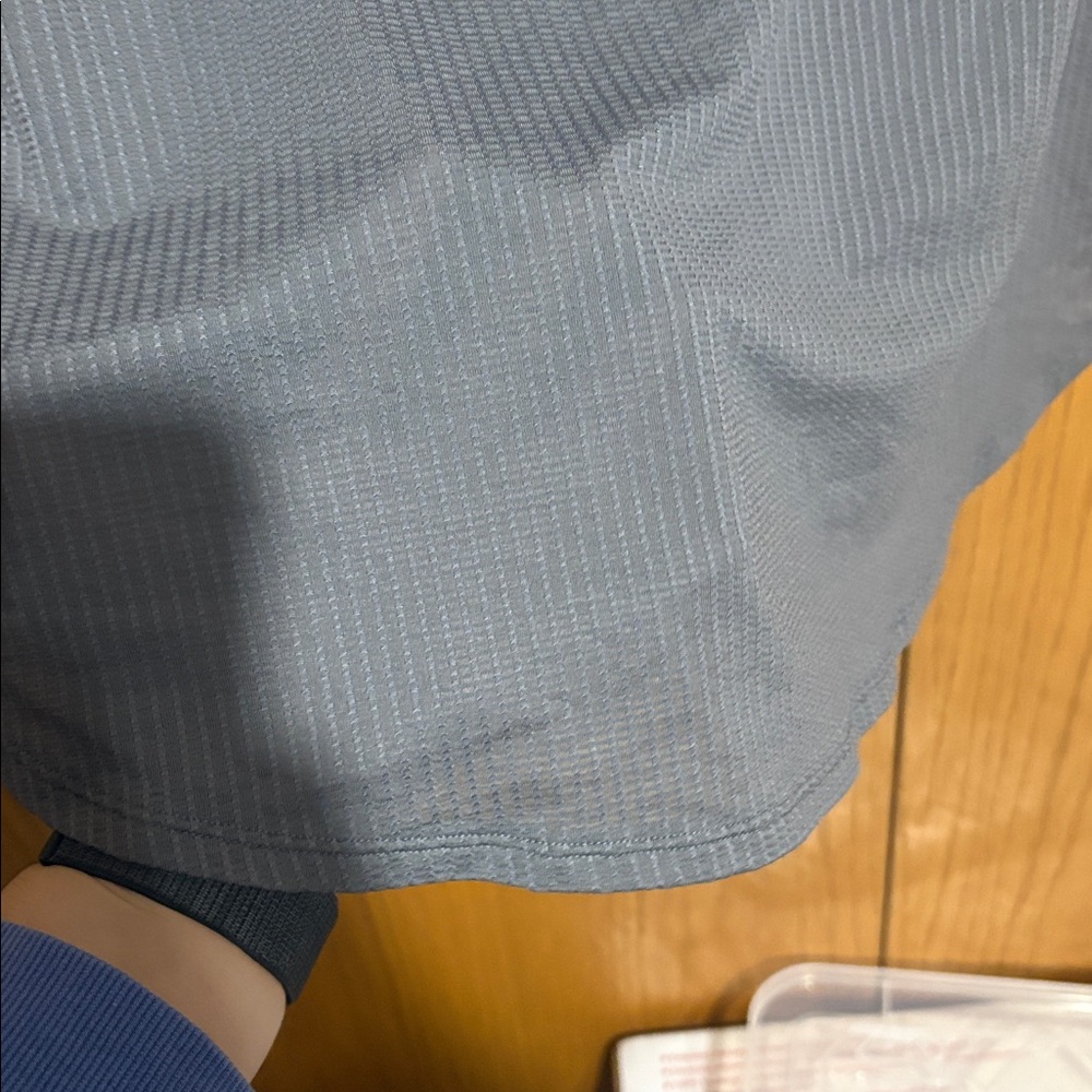 Under Armour tshirt XL - Picture 3 of 5